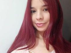 Seleneg - female with red hair webcam at xLoveCam