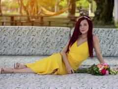 Seleneg - female with red hair webcam at xLoveCam