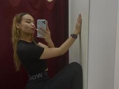 SelinaRylizz - blond female with  small tits webcam at xLoveCam