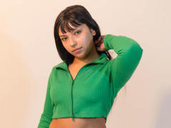 SelinaSimpsom - female webcam at xLoveCam