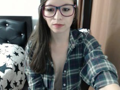 SexMayaa - female with brown hair webcam at xLoveCam