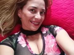 SexScarlett - female with brown hair and  big tits webcam at xLoveCam