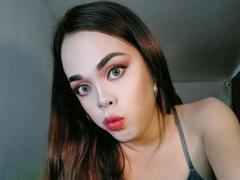 SexiestChloe - shemale webcam at xLoveCam