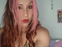 SexyCattyOne - shemale webcam at xLoveCam