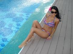 OksanaWilson - female with black hair and  big tits webcam at LiveJasmin