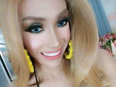 SexyLovelinessX - shemale webcam at xLoveCam