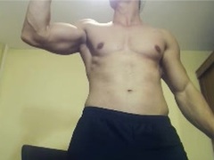 Muscular - male webcam at ImLive