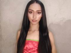 SexyPetitSlfSuck-hot - shemale with black hair webcam at xLoveCam