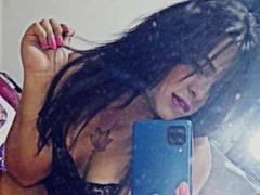 SexyTattots - shemale with black hair webcam at xLoveCam