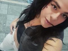 SexyTattots - shemale with black hair webcam at xLoveCam