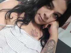 SexyTattots - shemale with black hair webcam at xLoveCam