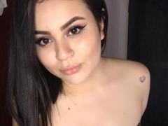 ShantallParis - female with  small tits webcam at xLoveCam