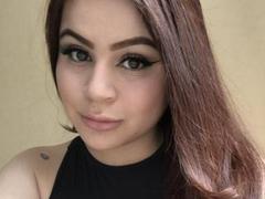 ShantallParis - female with  small tits webcam at xLoveCam