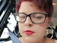 Shortygirll-hot - female webcam at xLoveCam