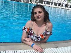 ShyDasha - blond female webcam at xLoveCam