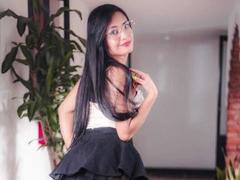 SilvannaReyes - female webcam at xLoveCam