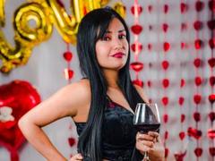 SilvannaReyes - female webcam at xLoveCam