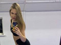 Simma - female webcam at xLoveCam