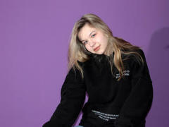 SimonaHugs - blond female with  small tits webcam at LiveJasmin