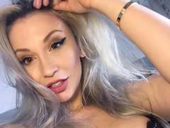 SingleLady-hot - blond female webcam at xLoveCam