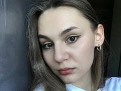 SofiaNash - female with brown hair and  small tits webcam at xLoveCam