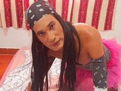SofiaSweetTs - shemale with black hair webcam at xLoveCam
