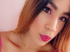 SofiaTriana - blond shemale webcam at xLoveCam