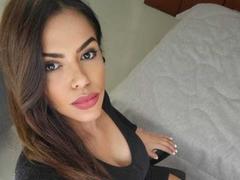 SofiaLatiff - female with black hair and  big tits webcam at LiveJasmin