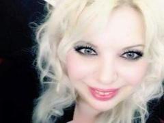 SoniaHotMilf - blond female with  big tits webcam at xLoveCam