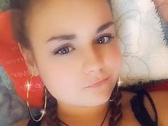 SophiaFlowers - female webcam at xLoveCam