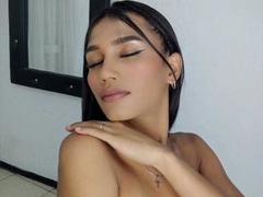 SperanzaFoxy - shemale with black hair and  small tits webcam at xLoveCam