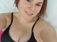 SportyLove - blond female with  small tits webcam at xLoveCam