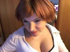 SportyLove - blond female with  small tits webcam at xLoveCam