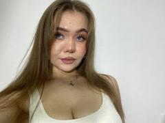 StacyYellig - female with  small tits webcam at xLoveCam