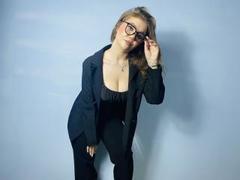 StacyYellig - female with  small tits webcam at xLoveCam