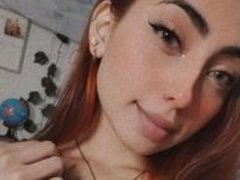 Stteffy - female with red hair webcam at xLoveCam