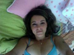 FrancaiseKelly69 - female with brown hair and  small tits webcam at xLoveCam