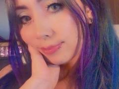 SuemmyLivy - blond female with  small tits webcam at xLoveCam