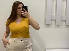 SunnyBaby-hot - female with brown hair webcam at xLoveCam