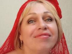 SusieNoreen - blond female webcam at xLoveCam