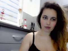 SweetJeniffer - female with brown hair and  small tits webcam at xLoveCam