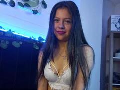 SweetieFoxy - female webcam at xLoveCam