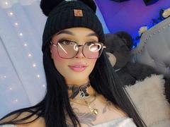 SweettDollyScarlet from xLoveCam