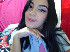 TalianaSquirt - female with black hair webcam at xLoveCam