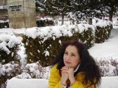 TaraKali - female with brown hair webcam at xLoveCam