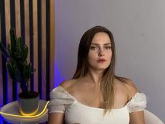 TenderAmberr - blond female with  big tits webcam at xLoveCam