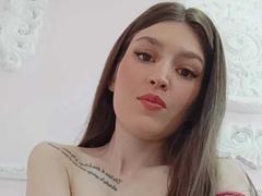 Tesakelle from xLoveCam