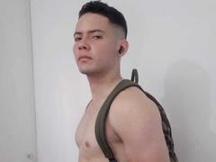 TeylorRivia - male webcam at xLoveCam