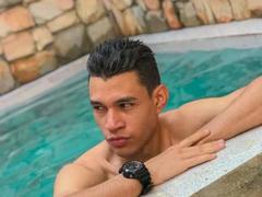 TheNewMan - male webcam at xLoveCam