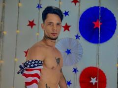 ThomasRileiy - male webcam at xLoveCam